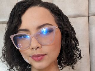 cam girl playing with vibrator MiaRioss