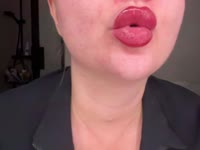 Ik ben hier om te geven wat je nodig hebt - met een lichaam dat smeekt om aangeraakt worden en een verbeelding die geen grenzen kent. Kom spelen en ontdek hoe ver we kunnen gaan...