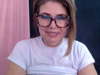I am a mature woman who loves to be naughty. Do you wanna get naughty together?