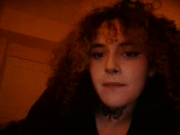 Hai ik ben Yusra 18 jaar en van Marokkaanse afkomst. Ik maak in mijn dagelijkse leven 18+  content en ervaar daar heel veel plezier in. Ik ben een vollere dame met grote borsten een dikke kont een klein buikje lief gezichtje en een bos vol krullen boven en beneden.ik doe aan augyo, foot, BDSM, SM, GFE, dominantie, onderdanigheid,en Golden shower fetisj. Naast fetisj doe ik ook aan twerken, boobie shows en samen spelen.