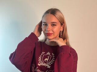 camgirl live AliceWoody
