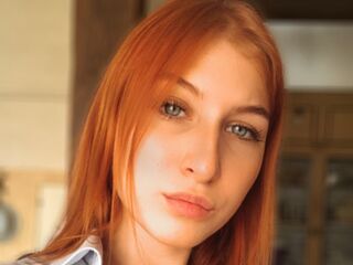 naked girl with webcam masturbating BonnieCrook