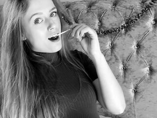 naughty chat DaisyLong