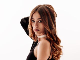 cam slut picture EmilliaFox
