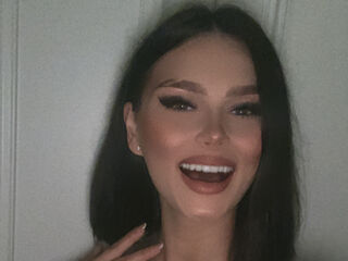 cam girl playing with vibrator EmilyPortec