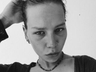 chat live cam LeeanneYepes