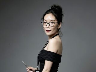 webcam girl LunaChen