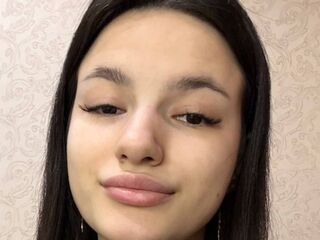 naked camgirl fingering pussy MeiRuehlen