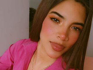 naughty camgirl fingering shaved pussy MeliJhonson