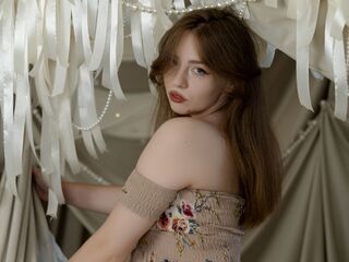 hot naked camgirl MoonBrittany