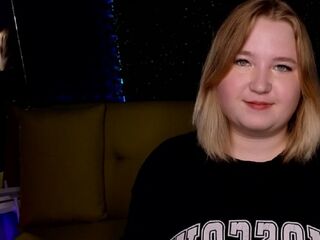 fingering camwhore ChimberWo