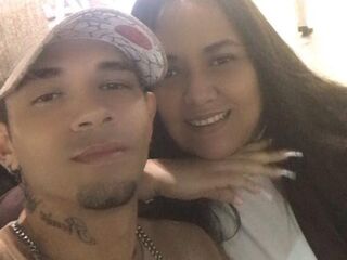 camcouple live sex YobanaReina