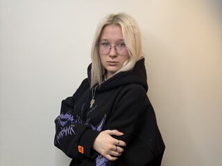 naked girl with cam AdelinaCostanti