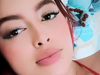 webcamgirl sexchat AlaiaAlvarez