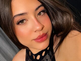 topless webcamgirl AlexaAngel