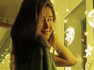 camgirl spreading pussy AliceBrew