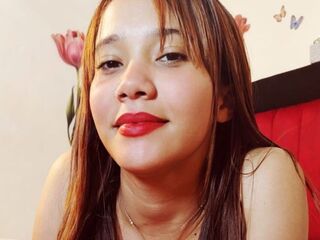 topless webcam girl AmarisGomez