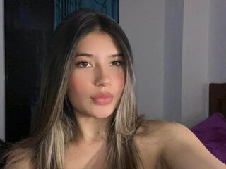 naked cam girl AmberEliza