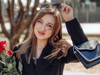 cam girl masturbating with vibrator AnnetteGoldstein