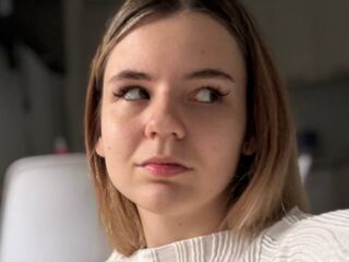 free adultcam AnnikaMorgan