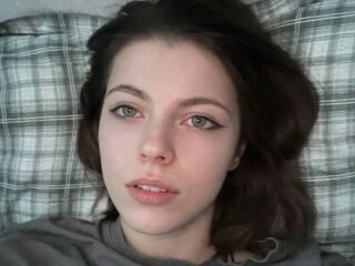 naked girl with cam masturbating AntoinetteCurtis