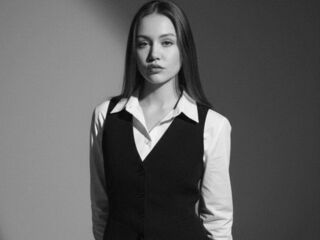 closeup web cam ArianeRovell