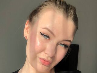 fingering girl webcam  ArlettaVatter