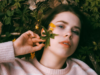 shaved pussy cam BecLay