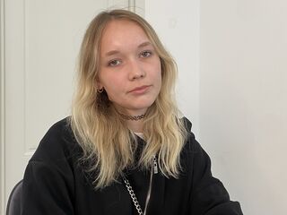 cam slut picture BonnieRad