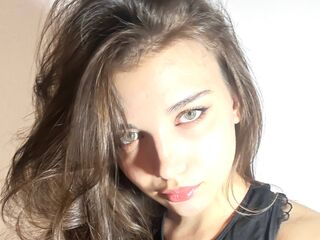 chat room photo BriandaLudwic
