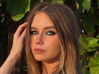 strip tease BrunaKiebler