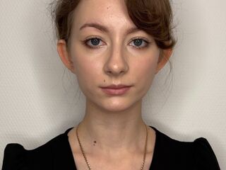 webcamgirl chatroom CandiKays