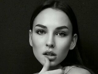 hot webcam slut CariGugliuzza