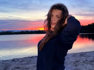 fingering girl CarlyFelde