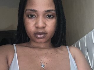 naughty cam girl masturbating with dildo CarolineJames