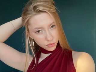 naked camgirl photo CarylonBenzer