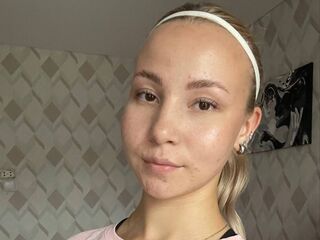 nude camgirl photo CatrinaWakley