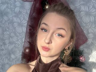 sexcam live CharoletteHeckle