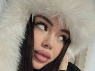 masturbating CherlynDarm