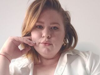 shaved pussy web cam ChloeThru