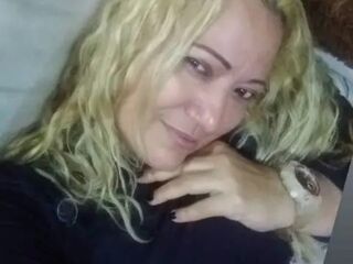 hot cam girl fingering pussy ClauWhite