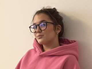 camslut topless CristineHoesing
