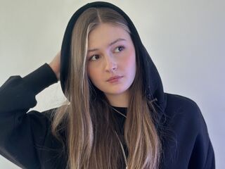 sex web cam chat room DainaFranklin