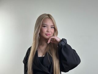 naked camgirl DaphneBaczewski