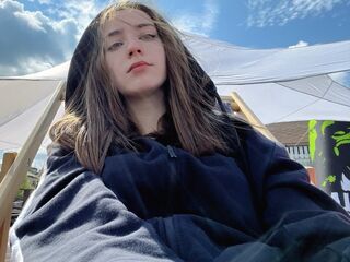 show live DelorisAhaus