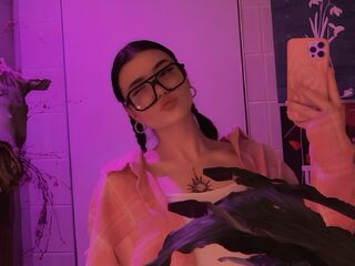 camgirl shaving pussy DestinyTrevey