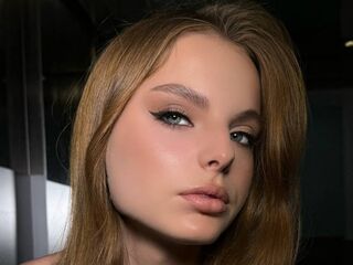 girl cam free DoraWilliams