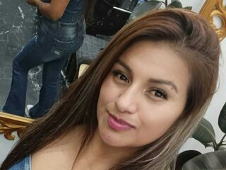 naked girl with webcam fingering pussy DulceMariaRincon