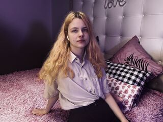 sex webcam chat room EleanorCain