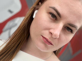 naughty cam girl ElenaMaeer